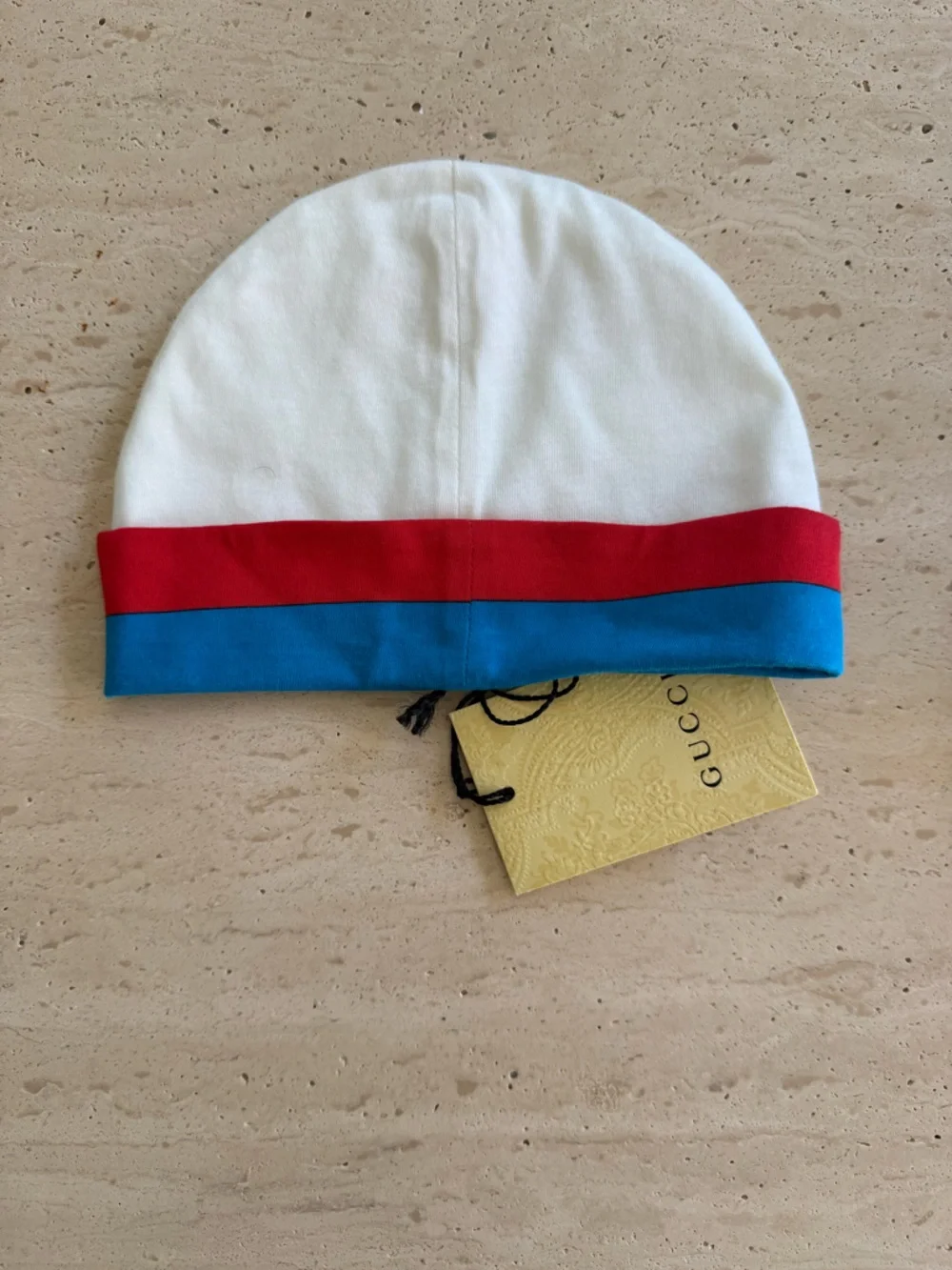 NWT GUCCI Kids GG Logo Bib + Gucci Logo Beanie Hat Set Baby Gift